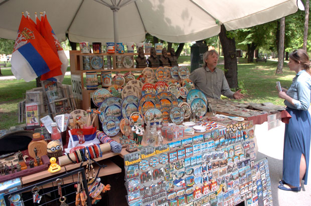 Симболи СФРЈ и даље популарни: Које сувенире туристи најчешће купују у Београду