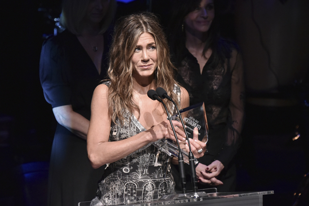 Славне пријатељице на окупу: Рејчел, Моника и Фиби на црвеном тепиху