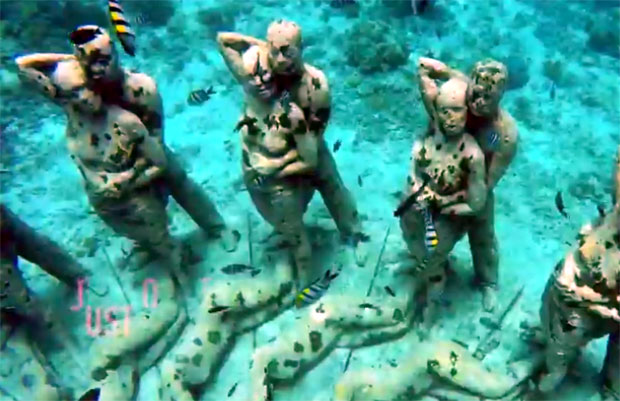 Статуе на дну мора: Мамац за туристе или више од тога? (ВИДЕО)