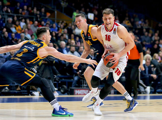 Евролига: Мицић бриљирао, без промашаја у тријумфу Ефеса, Јовић бољи од Недовића и Мицова