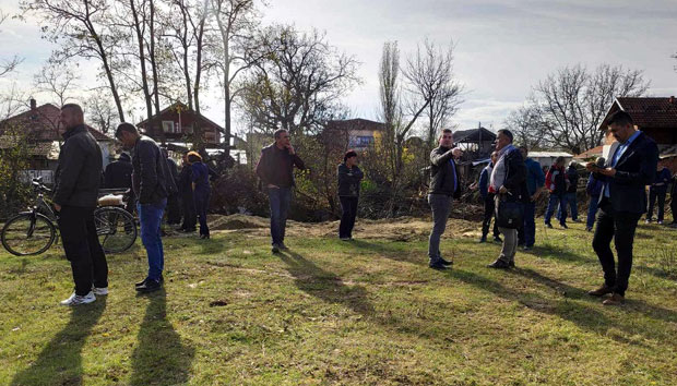 Протест у Грачаници: Траже хитну обуставу радова на канализационој мрежи