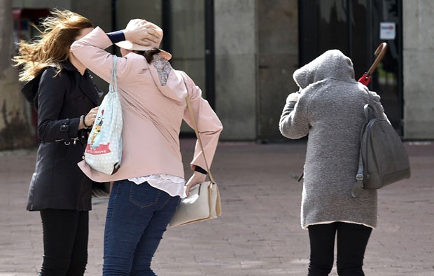 Издато упозорење за Србију: Спремите се за ударе олујног ветра, најгоре ће бити у Банату