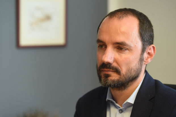 “Ако је добро Србима у Хрватској добро је и Хрватима”: Председник СНВ упозорава на неразумни страх од ћирилице