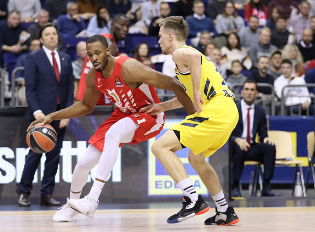 Нови пораз црвено-белих: Алба рутински савладала Звезду у Берлину