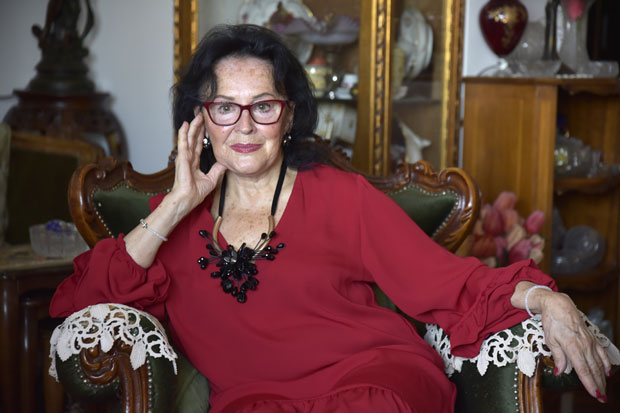 Легендарна водитељка Стака Новковић (75) иде на балет, путује, ужива у животу и поручује: Старост је болест!