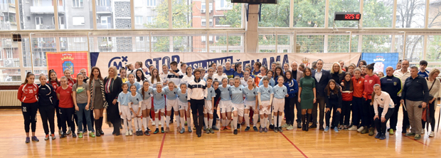 „Пепељуге“ послале поруку: Стоп насиљу над женама