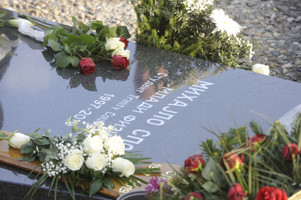 Изгледа да је овај свет био тесан за њега: Сахрањен физичар Михајло Спорић,  скромно и достојанствено како је и живео (ФОТО/ВИДЕО)
