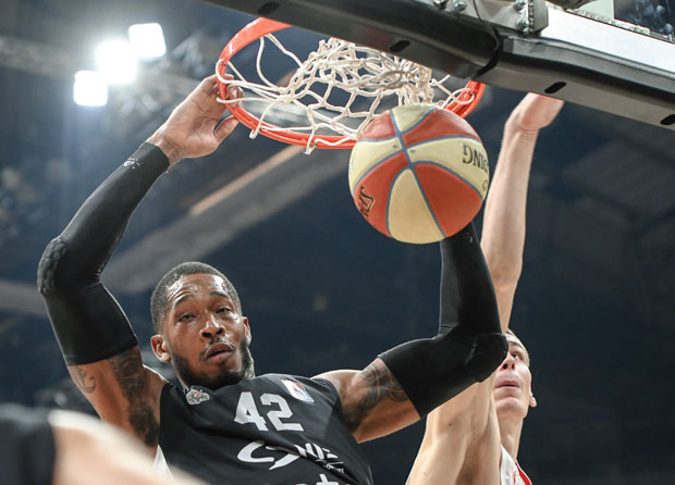 Мозли ломи обруче, а навијачи његово срце: Тешко ми је да опишем како се осећам док у хали скандирају моје име