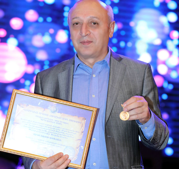 Признање за нашег почасног конзула у Јерменији: Медаља за Симоњана