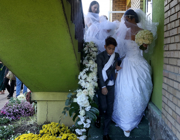 Сви су се питали: Ево за колико новца је Вељко купио Богдану