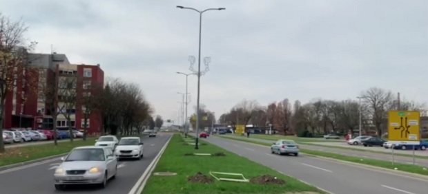 Усташко У или потковица? Расправа о украсима у Славонском Броду (ВИДЕО)