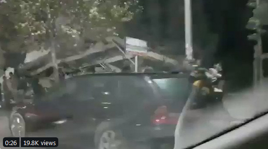 Вожња кроз рушевине Драча, људи спасавају шта се спасити може: Овако изгледа јутро у Албанији (ФОТО/ВИДЕО)