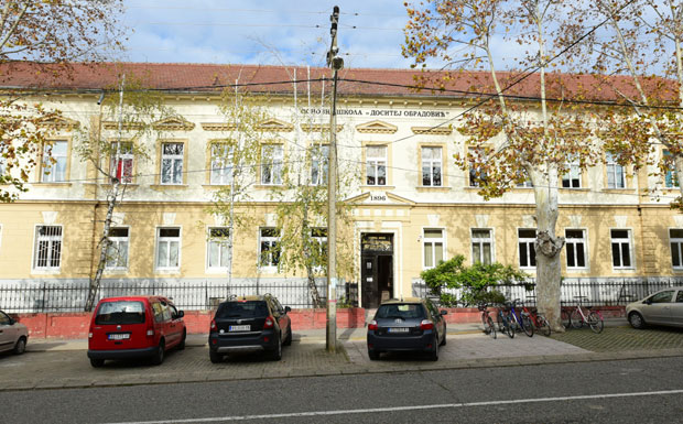 ПРАВА ИСТИНА о силовању дечака оловком у Белој Цркви: Иза свега стоји новинар који се прославио лажирањем своје отмице?