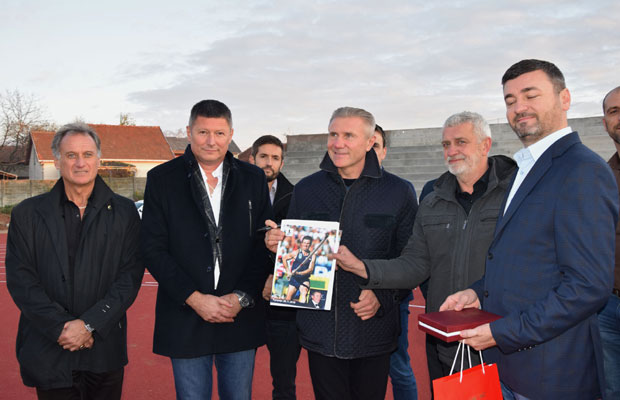 Бубка у Ћуприји: Атлетски центар ће бити фантастичан (ФОТО/ВИДЕО)