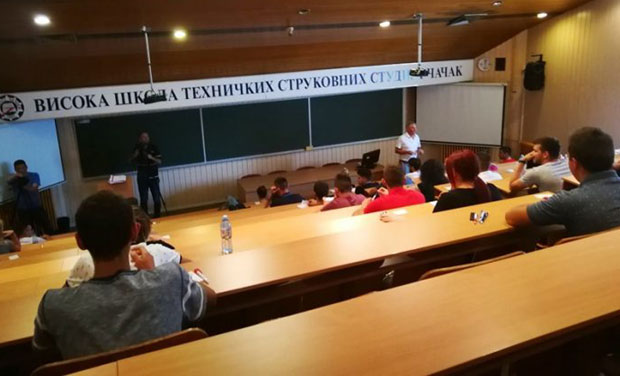 Студенти Високе школе техничких струковних студија у Чачку најављују штрајк: Не желе припајање ФТН у Крагујевцу