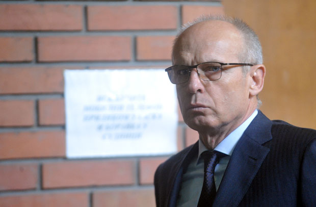 Здравковић се окренуо публици, намигнуо и насмешио крајичком усана. А Маја није могла да сакрије сузе радоснице: Пресуде оптуженима за покушај убиства Бека