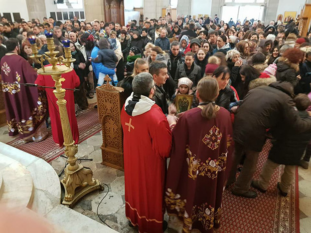 Несвакидашња новогодишња честитка кружи међу Србима из Црне Горе