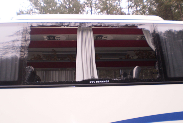 Инциденти у Црној гори: Каменован аутобус са фудбалерима Будућности