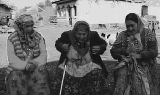 Морао да свира виолину док су му масакрирали породицу: Стравични детаљи нацистичких злочина над Ромима