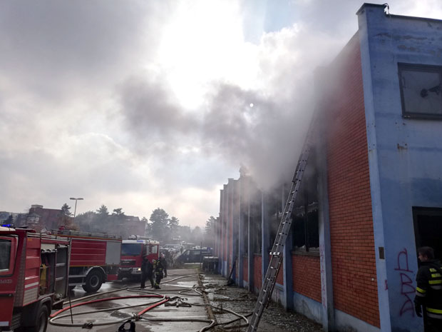 Пожар у напуштеном хотелу “Јабланица”