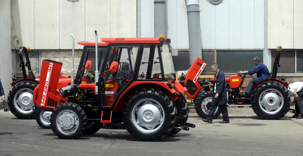 До трактора упола цене, али под једним условом