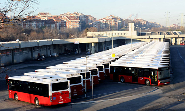 Да ли нас возе странци који не знају српски? Очајнички нам фале шофери, али не сме свако за волан аутобуса