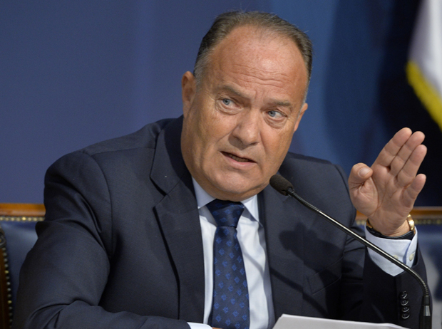 Шарчевић о одлуци Миће Јовановића: Ја бих на његовом месту продао само неке факултете