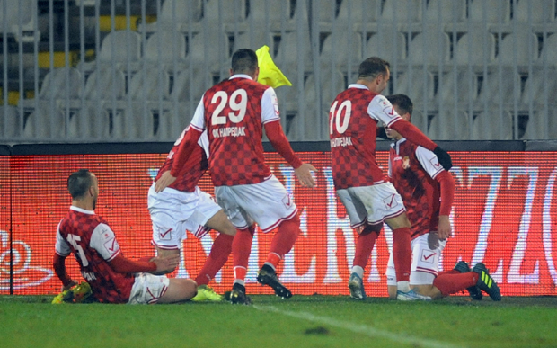 Партизанов финиш из ноћне море: Просипање бодова свакодневница у Хумској