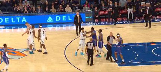 Јокићу не иде, па не иде: Само му је још обрачун са Морисом фалио (ВИДЕО)