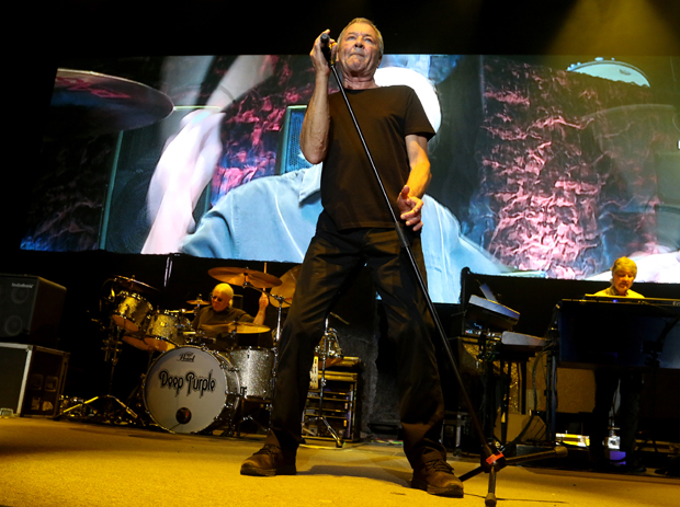 Дим на води престоничкој: Deep Purple у „Штарк арени“