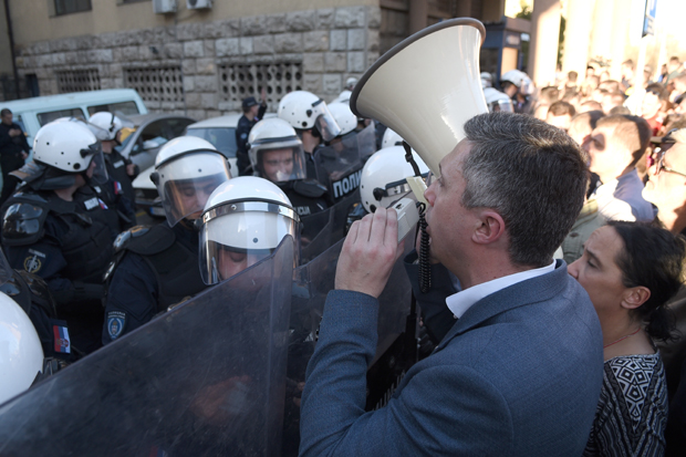 Одлагање избора није по Уставу: Шкеро о захтеву Бошка Обрадовића