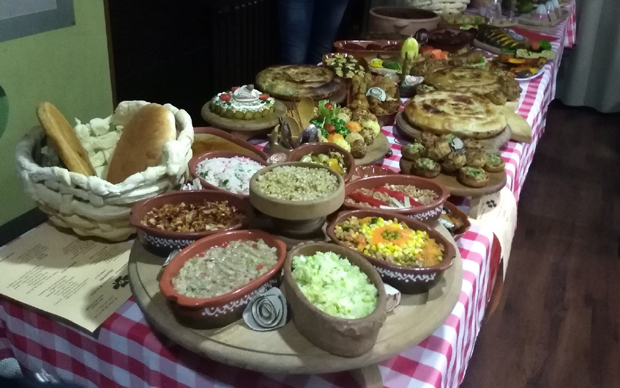 Уживајте у специјалитетима и помозите сиромашнима: Хуманитарна акција Кола српских сестара 