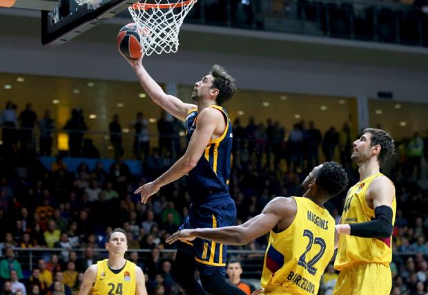 Јовић добар у поразу Химкија од Барселоне, Ренфро предводио Зенит до славља против Асвела