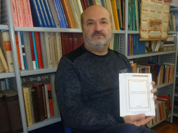 „Лебди баук новокомунизма, черечи се српски језик”: Књижевник Слободан Чуровић о судбини нашег народа у Црној Гори