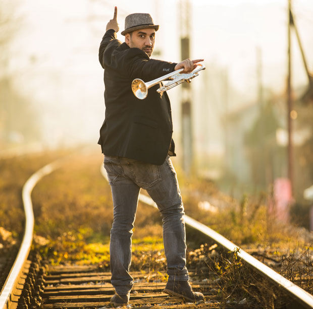 Вођен идејом да сачува традиционални звук трубе: Марко Марковић кренуо путем славног оца Бобана