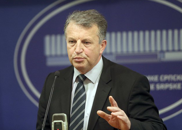 Посланик Недељко Гламочак под истрагом: Злоупотребио дозволе за лов!?