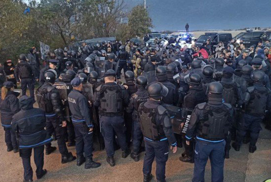 БИХ: Полиција деблокирала депонију Уборак, има повређних