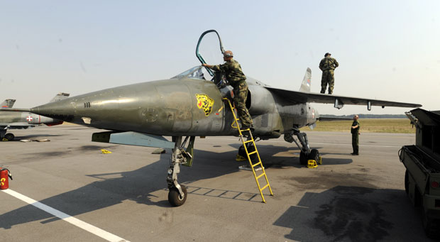 Војска још моћнија: Модернизација орлова Ј-22 и галебова Г-4