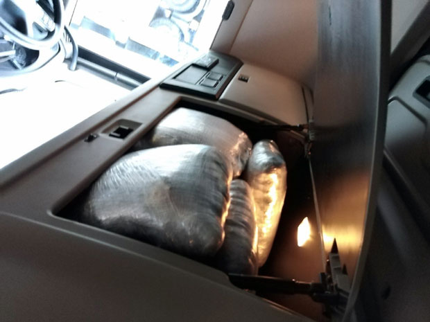 Ухапшен шверцер: Заплењено 220 кг марихуне (ФОТО)