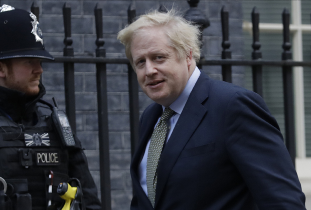 “Ваши цивили вреде мање од наших војника”: Овако је Борис Џонсон писао о НАТО агресији 1999.