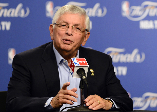 Умро чувени НБА комесар Дејвид Стерн: Одлазак човека који је променио најјачу кошаркашку лигу на свету