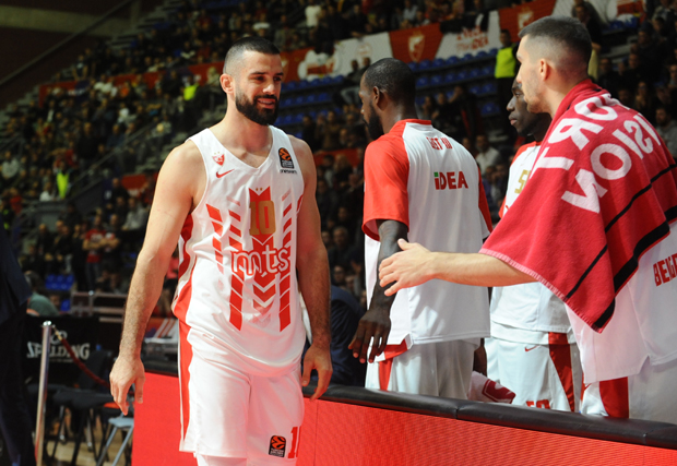 Лазић љут: Ово је срамота, требало би сви да се запитамо да ли заслужујемо овај дрес!