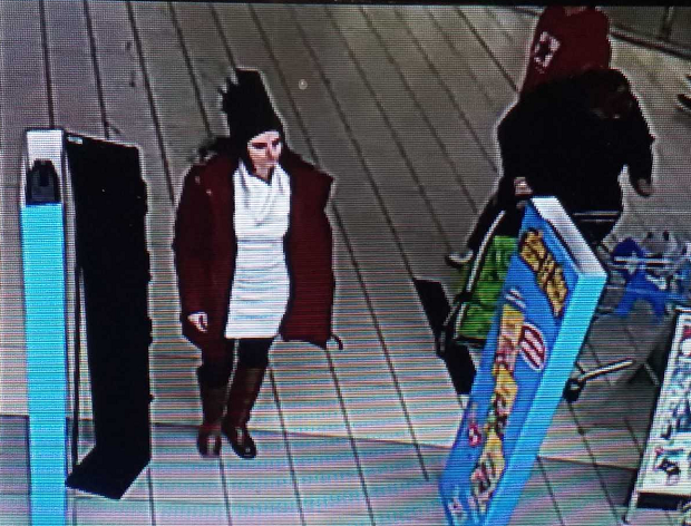 МУП тражи помоћ: Уколико видите ову жену, пријавите је полицији