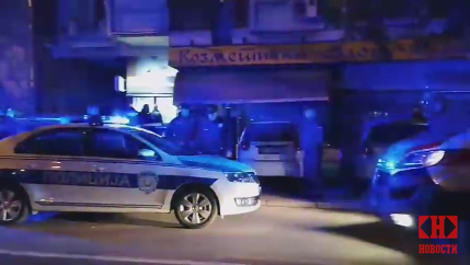 Први снимци са места злочина у Земуну, полиција блокирала улицу: Власник козметичког салона свирепо убијен у свом локалу (ФОТО/ВИДЕО)