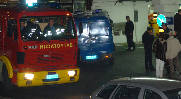 Изгорело возило у подземној гаражи: Уништен џип са будванским таблицама