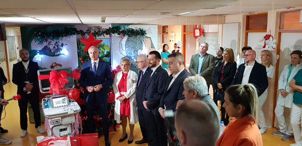 У акцији „Играј у Mozzart-у, гледај Звезду и помози деци“ прикупљена средства за лечење малишана (ФОТО)