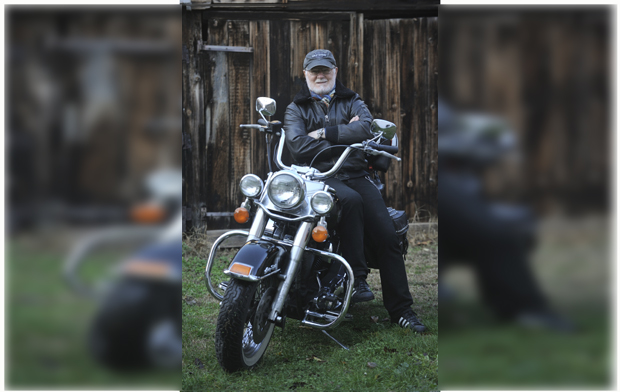 Рокери не иду у пензију: Жика Јелић о јубилеју „Ју групе“