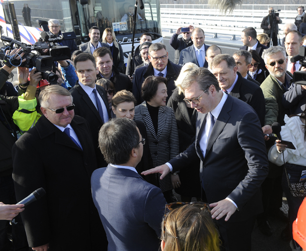 Отворена деоница Милоша Великог од Сурчина до Обреновца: Представник кинеске компаније потврдио Вучићу да ће ауто-пут до Пожеге бити завршен до краја 2021. (ФОТО/ВИДЕО)