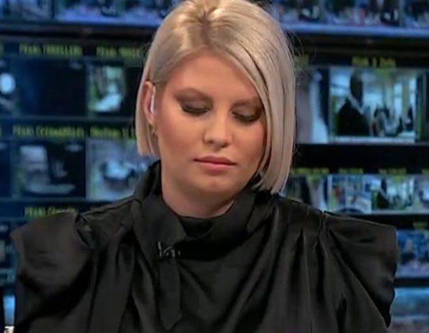 Деа Ђурђевић се вратила на мале екране: Променила фризуру и смршала, а овај детаљ на њеној руци свима је запао за око (ФОТО)