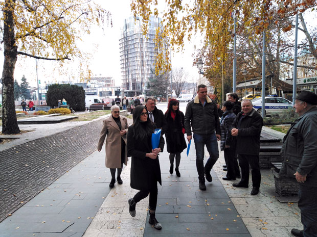 Шешељ поново на суђењу Јутки, испред суда транспаренти „Правда за Марију“